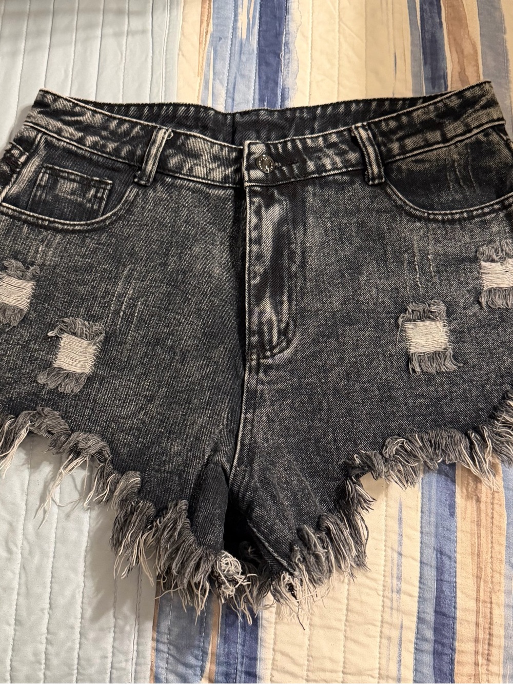 SHEIN Washed Black Distressed Frayed Hem Denim Shorts